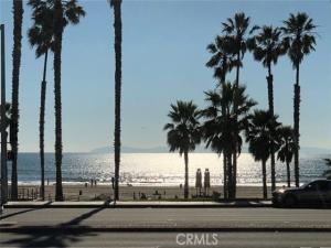 MLS #OC26202322 image #0
