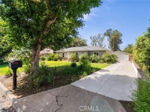 MLS #OC26202815 image #0
