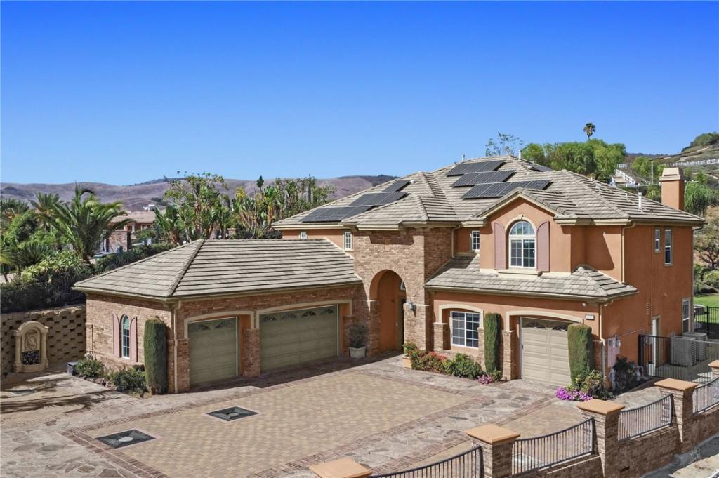 MLS #OC26202838 image #0