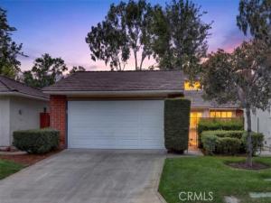 MLS #OC26203113 image #0