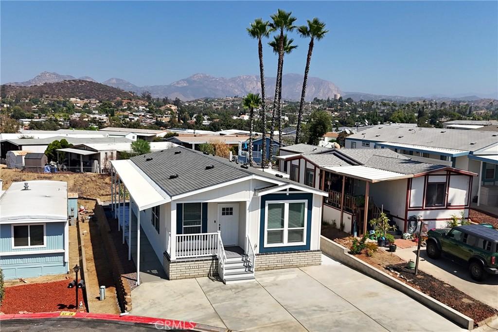 MLS #OC26203271 image #0