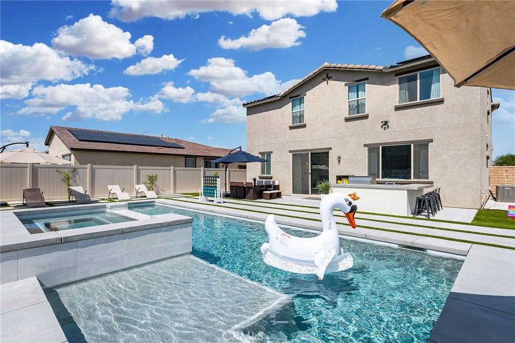 MLS #OC26203468 image #0