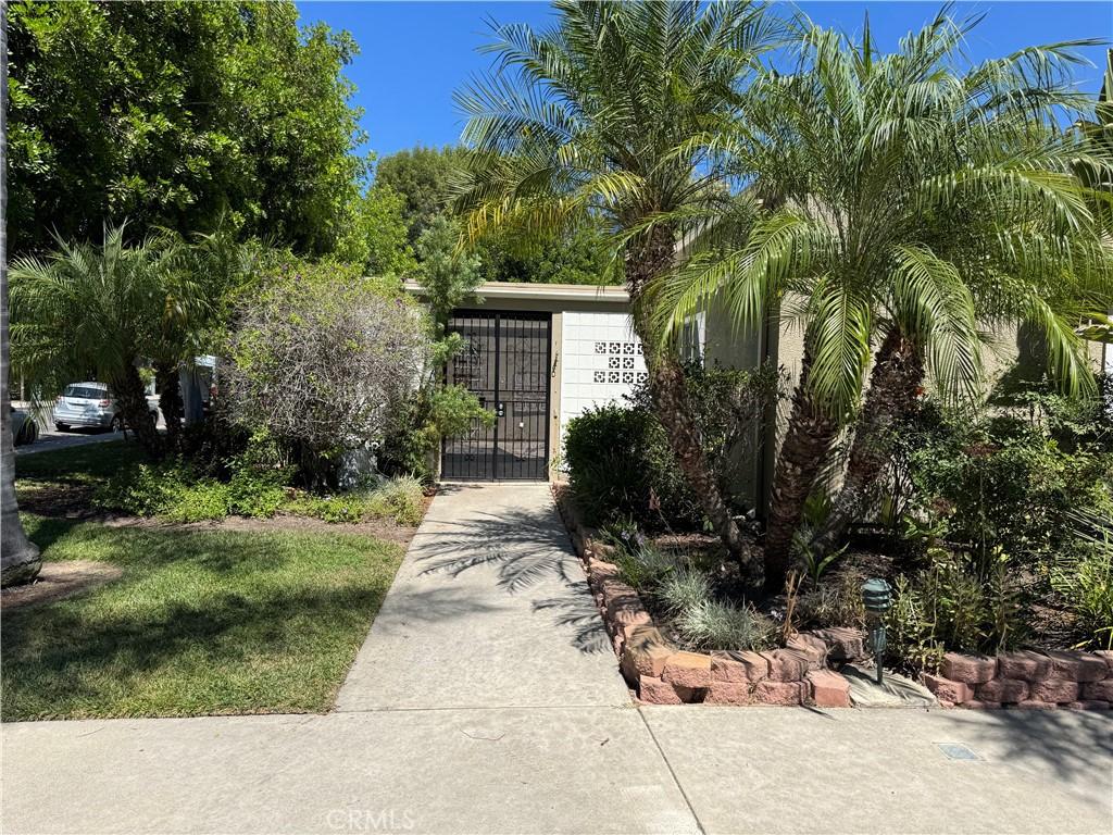 923 Avenida Majorca #D Laguna Woods CA 92637 | MLS #OC26204111 45 MLS #OC26204111 image #0