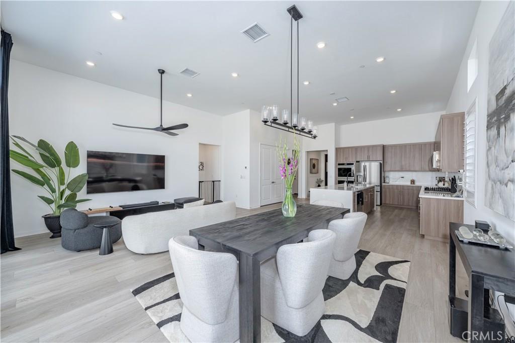 MLS #OC26204196 image #0