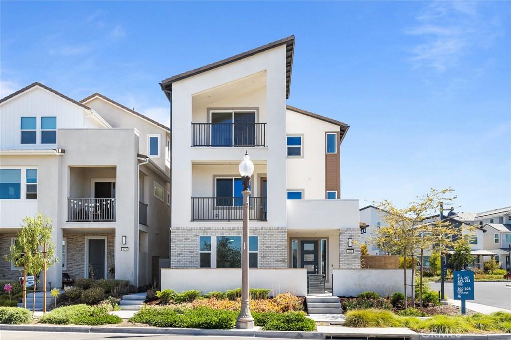 MLS #OC26204723 image #0