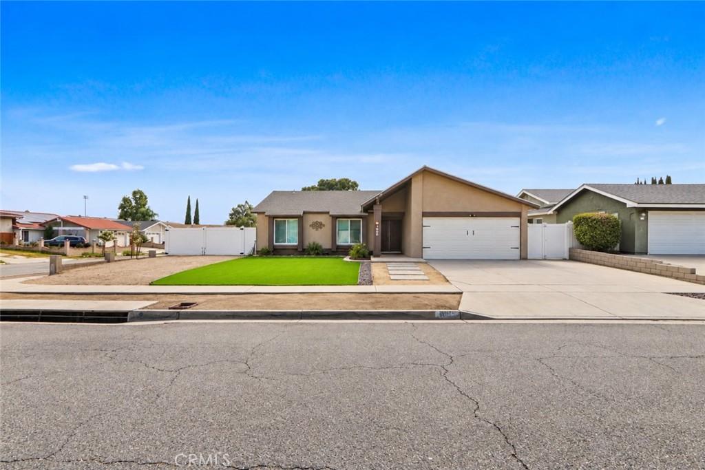 MLS #OC26204936 image #0