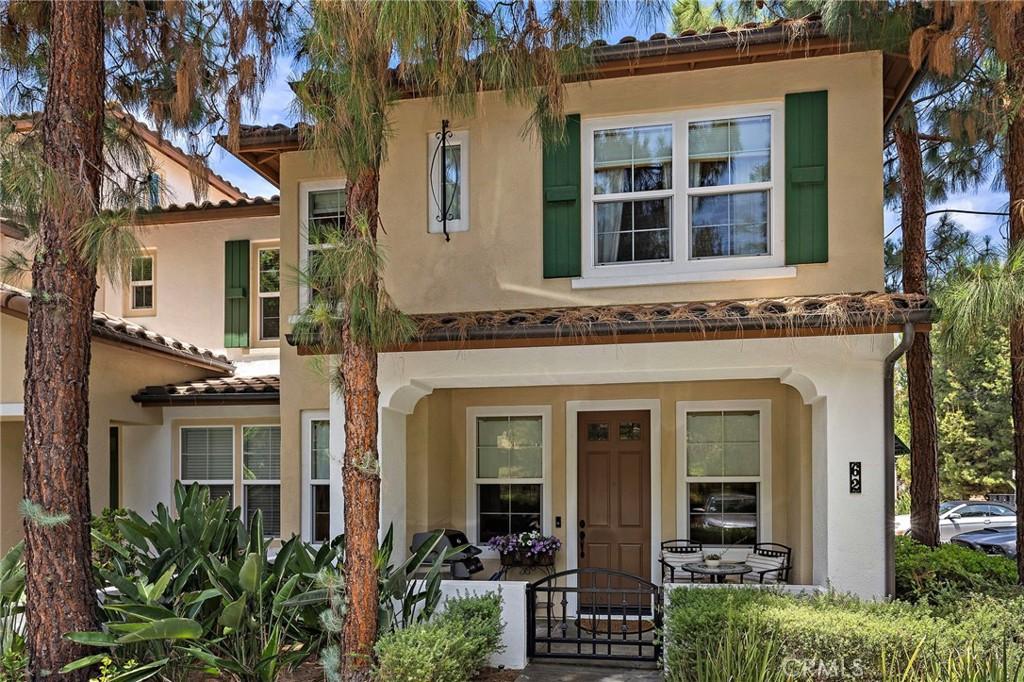 MLS #OC26205112 image #0