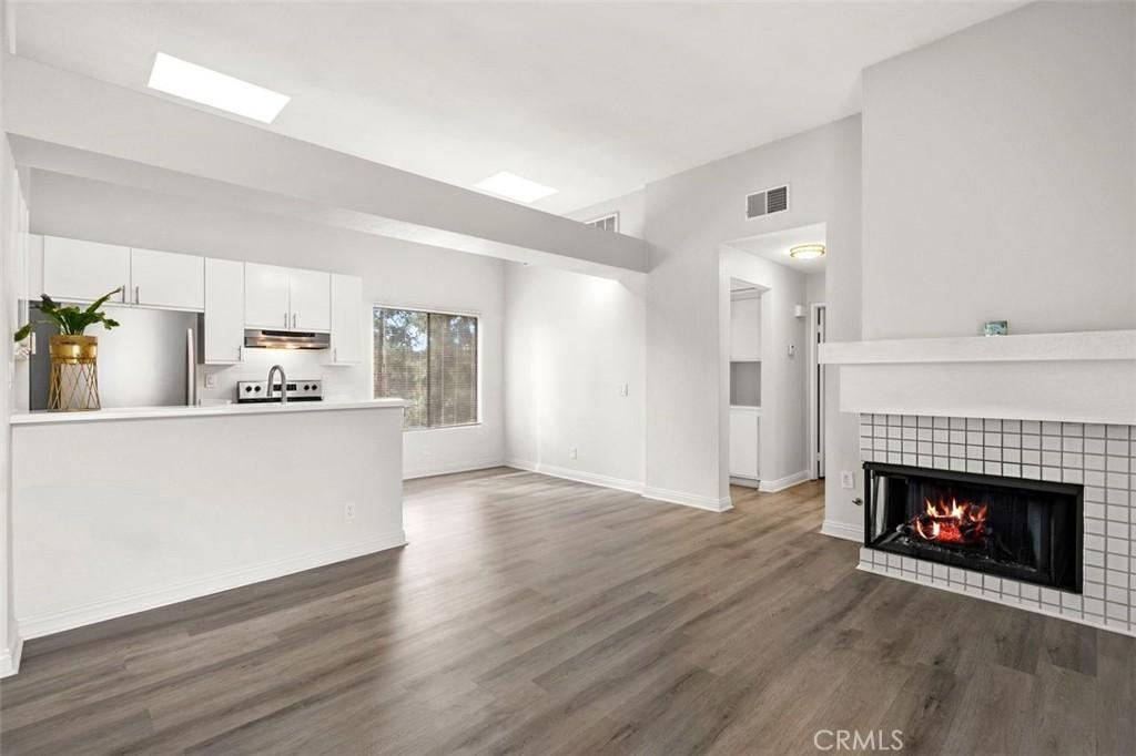 MLS #OC26205458 image #0