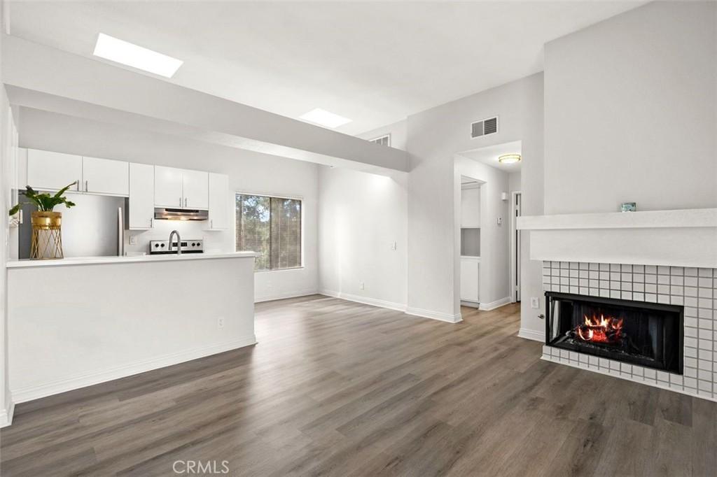 MLS #OC26205458 image #0