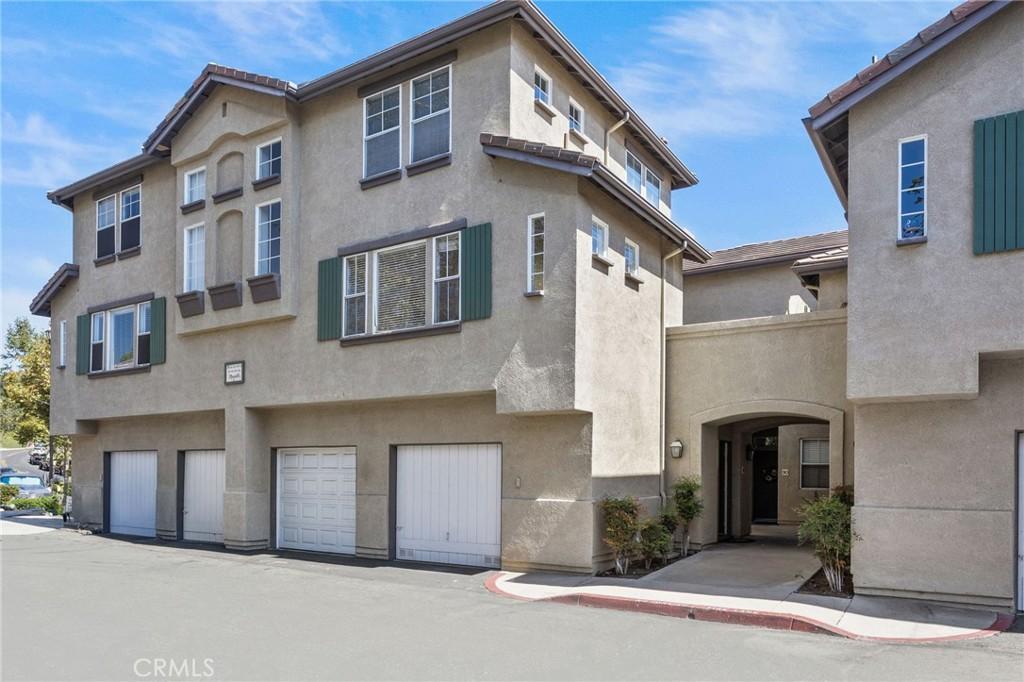 MLS #OC26205568 image #0