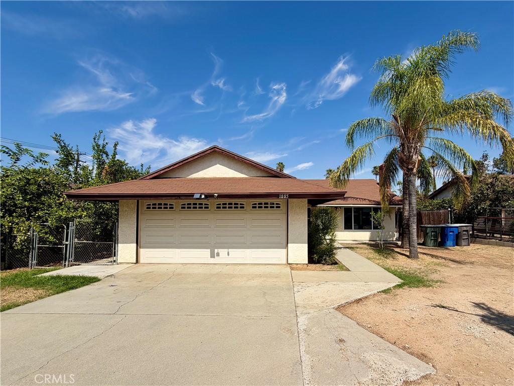 MLS #OC26205787 image #0