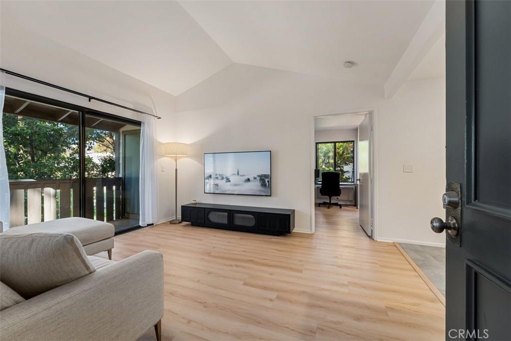 MLS #OC26206068 image #0