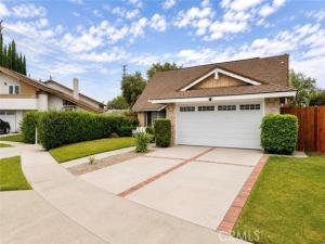 MLS #OC26206096 image #0