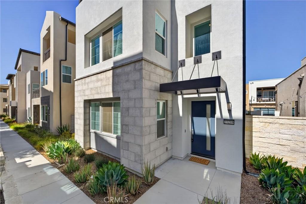 MLS #OC26206358 image #0