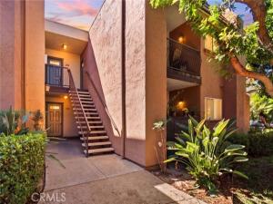 MLS #OC26206426 image #0