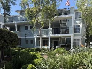 MLS #OC26206487 image #0