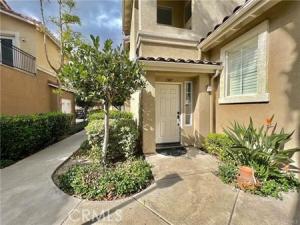 MLS #OC26206563 image #0