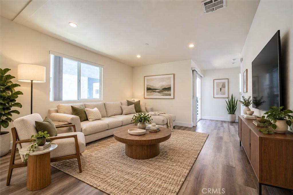 MLS #OC26206753 image #0