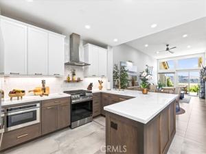 MLS #OC26207577 image #0