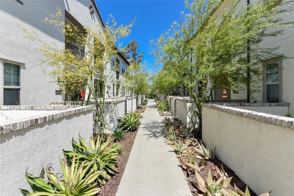 MLS #OC26208941 image #0