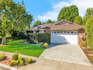 MLS #OC26209035 image #0