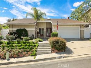 MLS #OC26209359 image #0