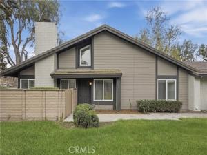 MLS #OC26209494 image #0