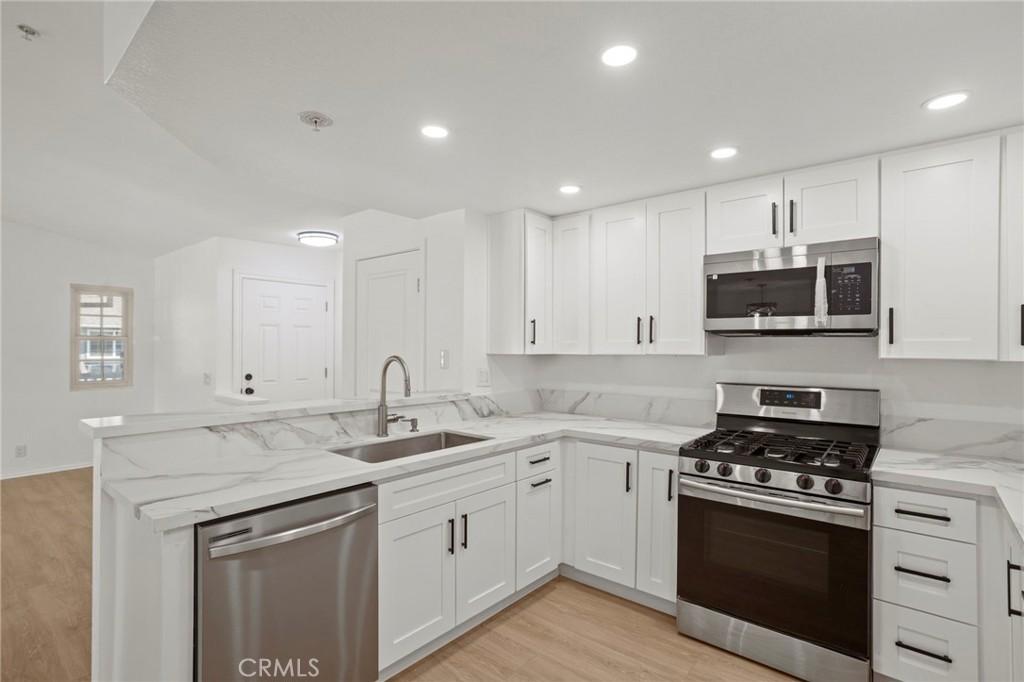 MLS #OC26209936 image #0