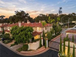 MLS #OC26210034 image #0