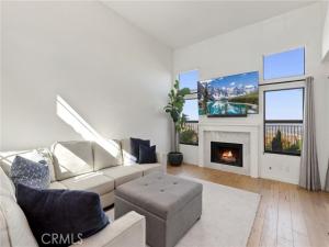 MLS #OC26210061 image #0
