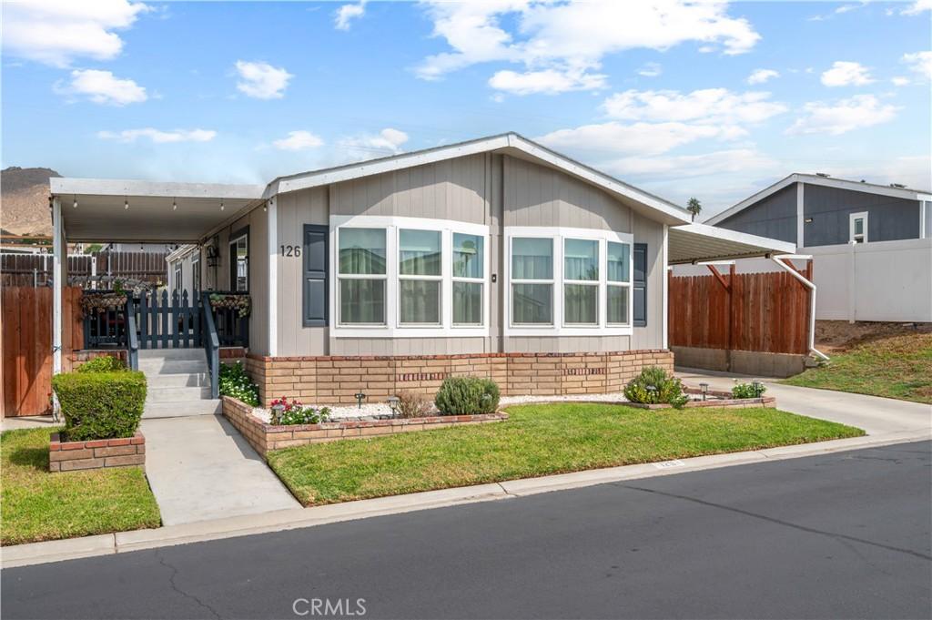 MLS #OC26210104 image #0
