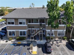 MLS #OC26210315 image #0