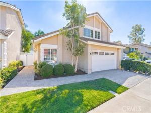 MLS #OC26210484 image #0