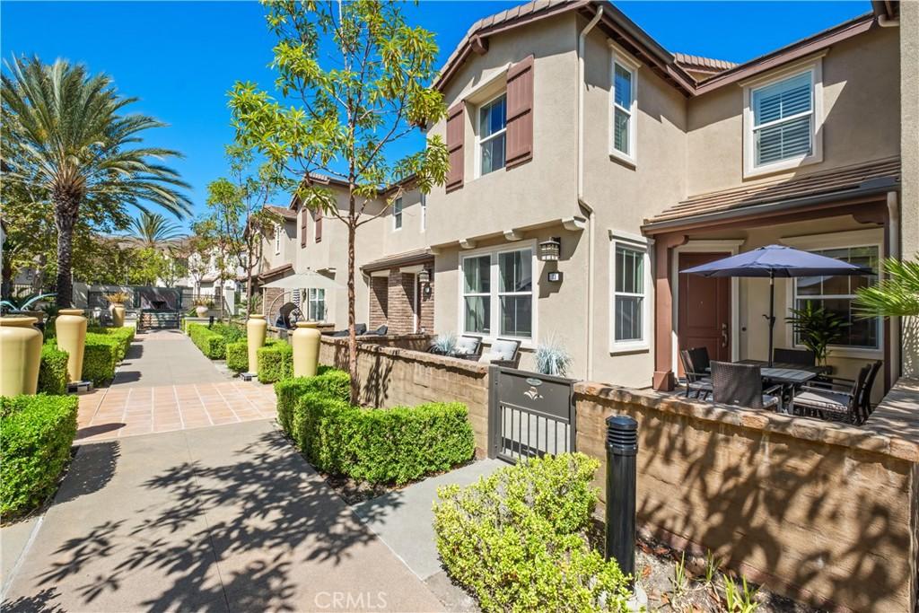 MLS #OC26210578 image #0