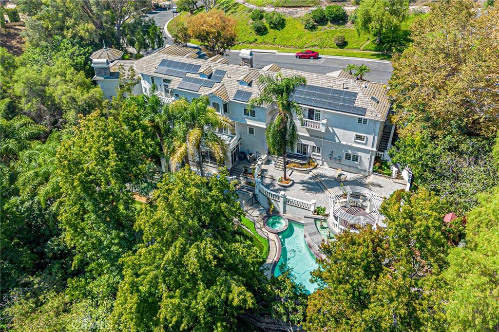 MLS #OC26210587 image #0