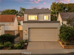 MLS #OC26210650 image #0