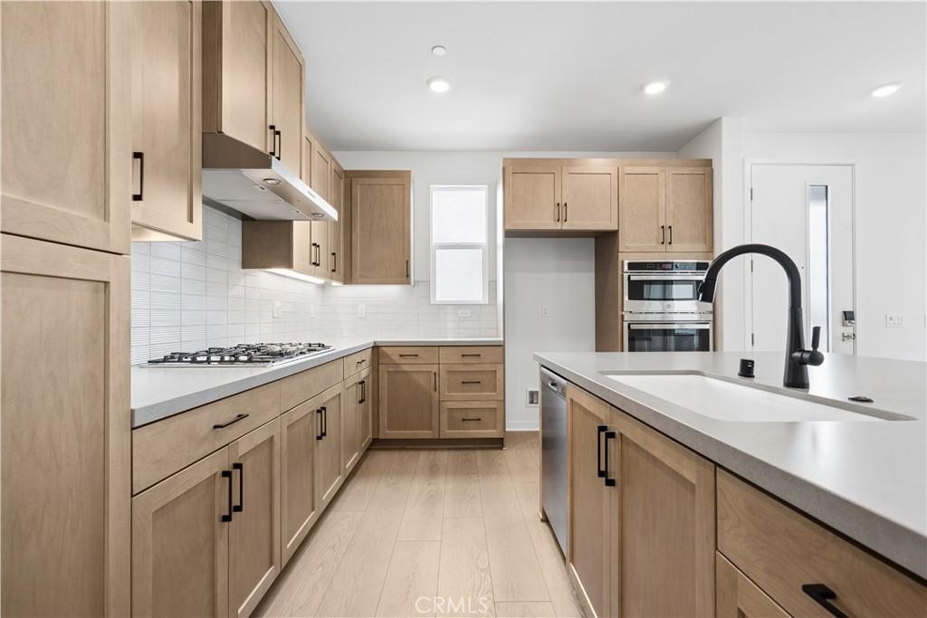 MLS #OC26210805 image #0