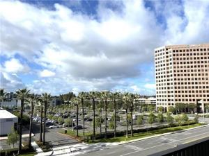MLS #OC26210813 image #0
