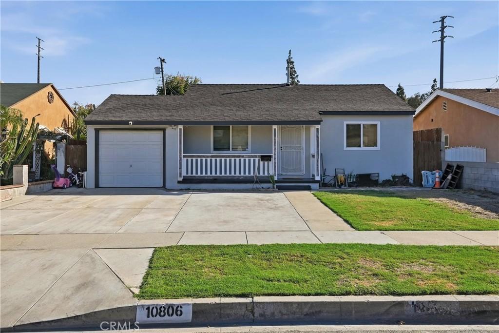 MLS #OC26210835 image #0