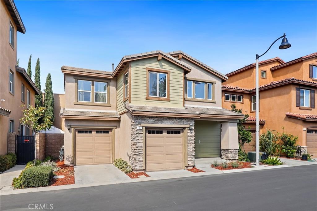 MLS #OC26210941 image #0