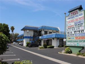 MLS #OC26211081 image #0