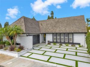 MLS #OC26211407 image #0