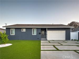 MLS #OC26211597 image #0