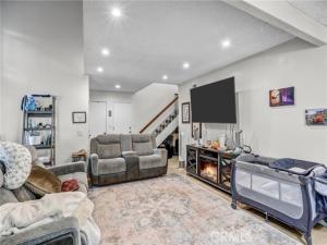 MLS #OC26211719 image #0