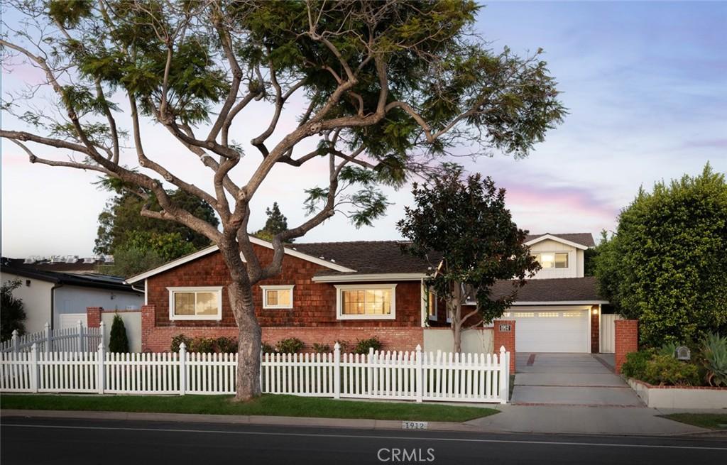 MLS #OC26212114 image #0