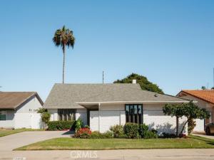 MLS #OC26212125 image #0
