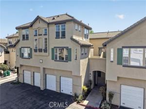 MLS #OC26212325 image #0