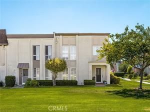 MLS #OC26212424 image #0