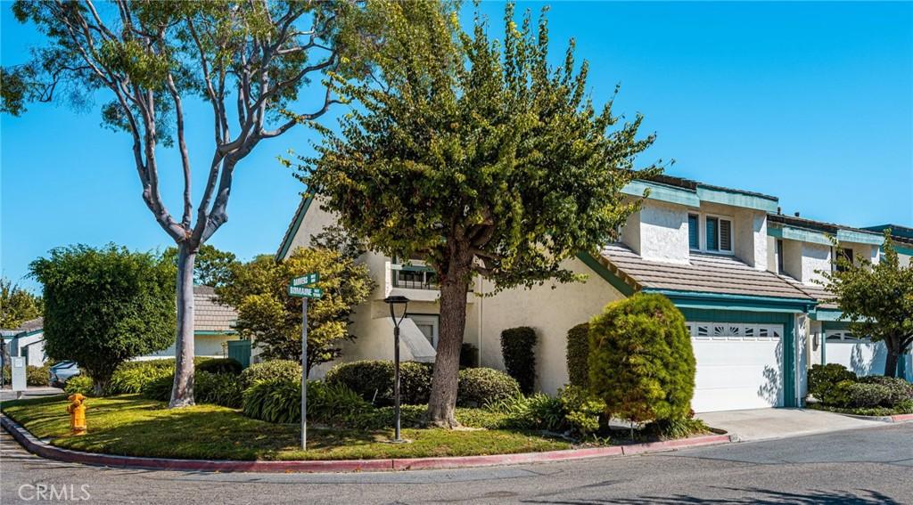 MLS #OC26212427 image #0