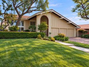 MLS #OC26212462 image #0